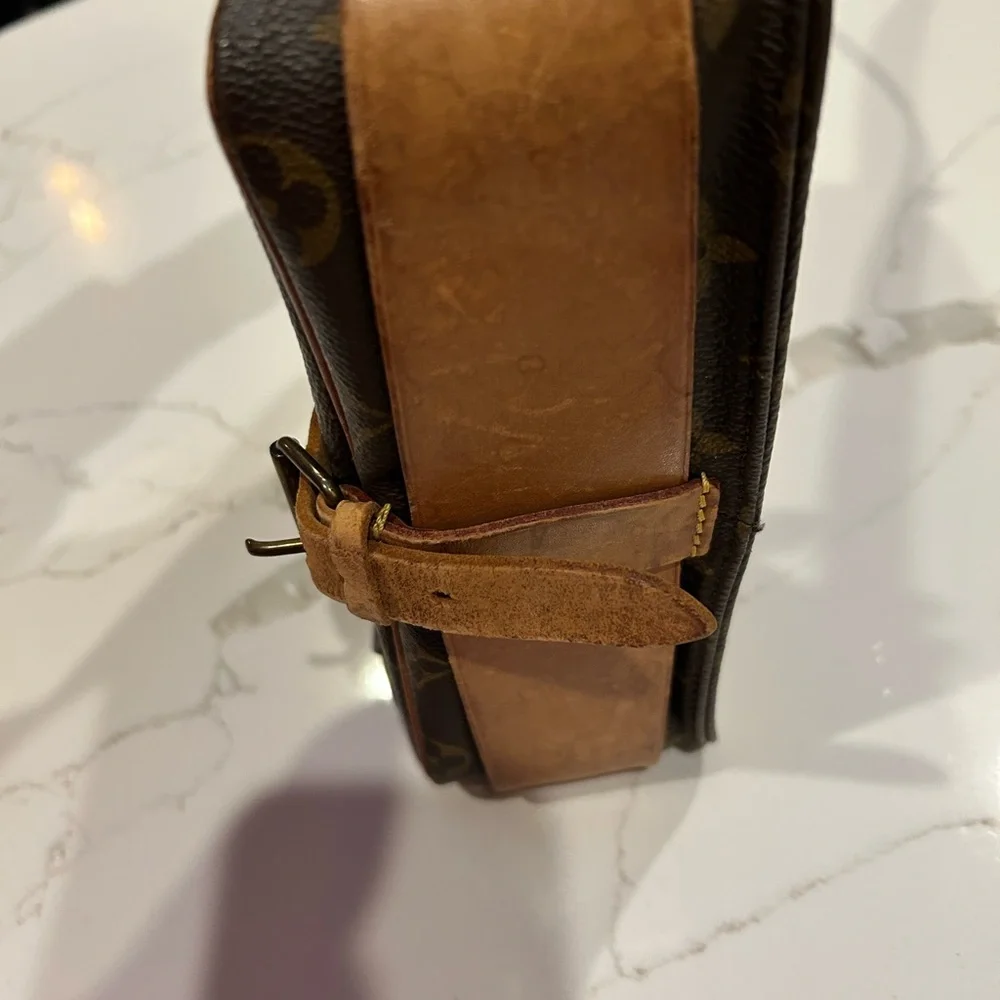 Louis Vuitton Cartouchiere MM